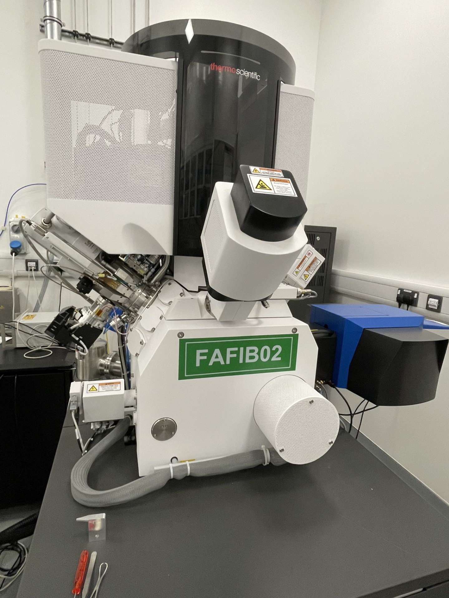 FIB-SEM image